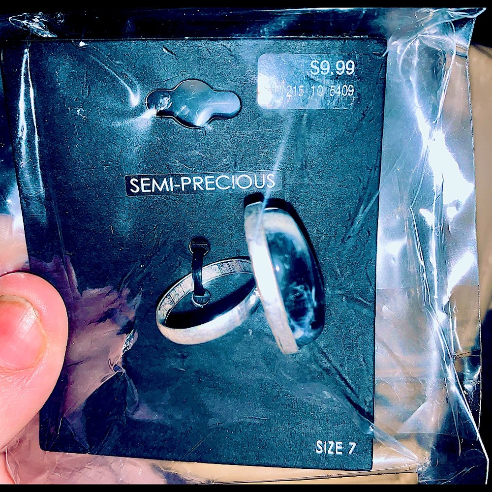 NWT Sealed Semi Precious Dark Blue Lapis Lazuli Stone Accent Ring Size 7